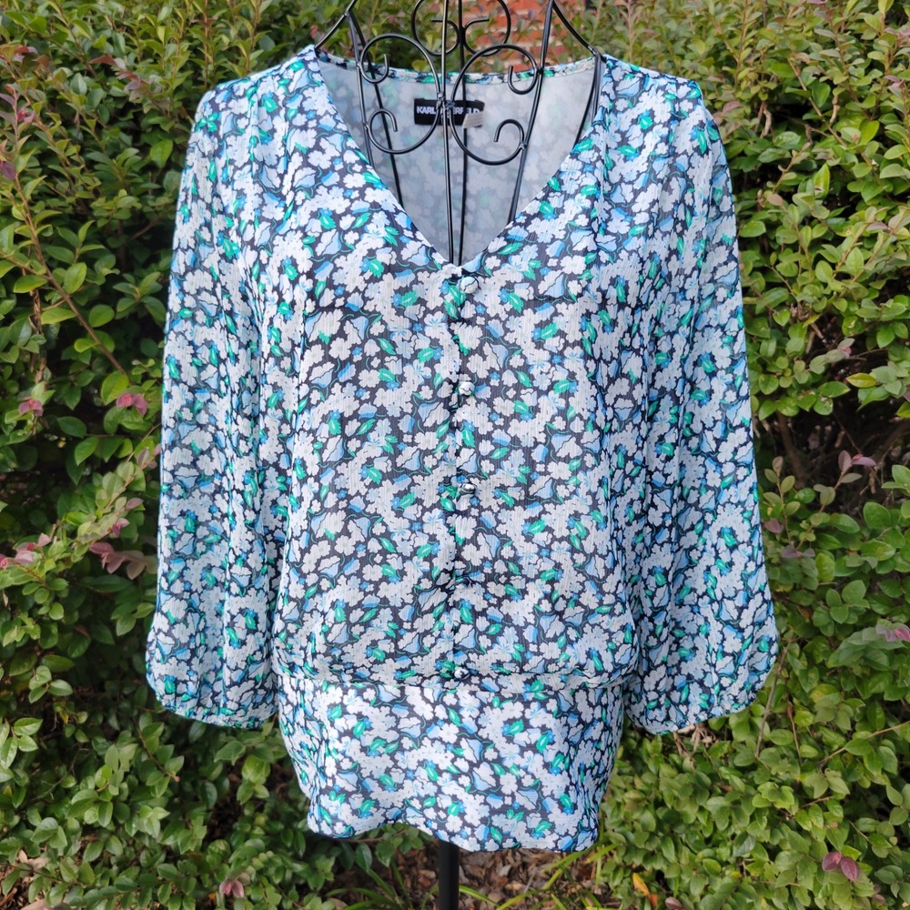 Karl Lagerfeld S Top Blue Floral Smocked Hem V Neck Lightweight Summer Cottage